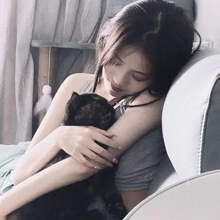 深蓝与月光